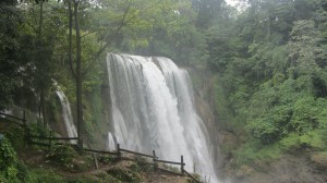 Waterfall near Lago de Yojoa